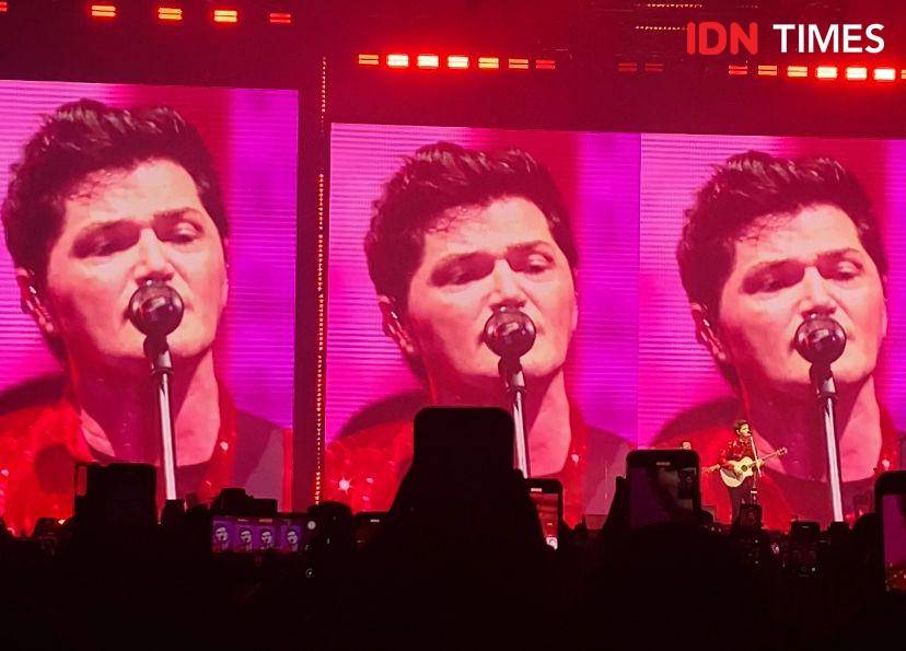 potret konser The Script “Satellites World Tour” di ICE BSD City, Tangerang, pada Jumat (14/2/2025) (dok. IDN Times/Rani Asnurida)