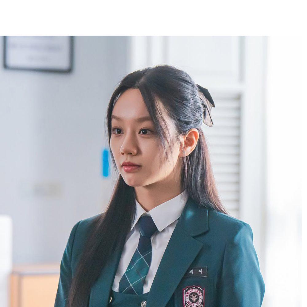 7 Sisi Misterius Yoo Jae Yi di Drakor Friendly Rivalry