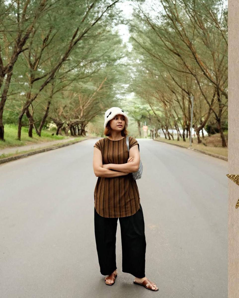 Ide Outfit Kasual ala Indah Permatasari (instagram.com/indahpermatasar)