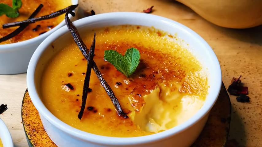 5 Kreasi Creme Brulee untuk Valentine, Manisnya Bikin Jatuh Cinta