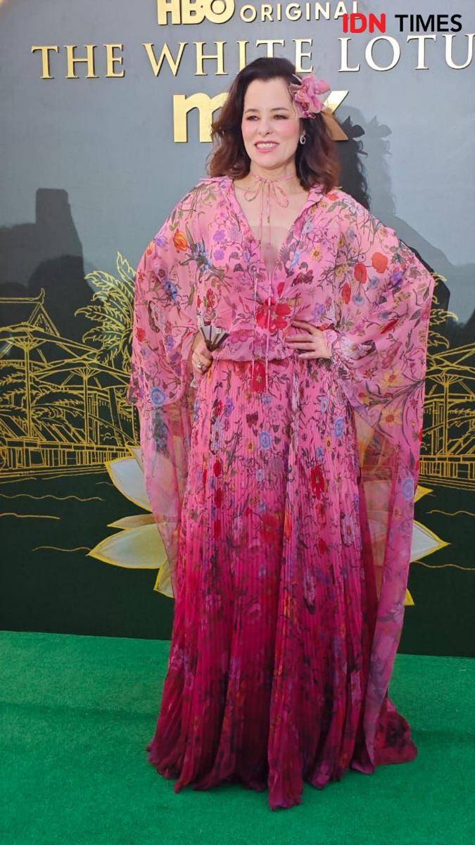 Gaya artis di Green Carpet The White Lotus 3 pada Jumat (15/2/2025) di Icon Siam, Bangkok. (IDN Times/Febriyanti Revitasari)