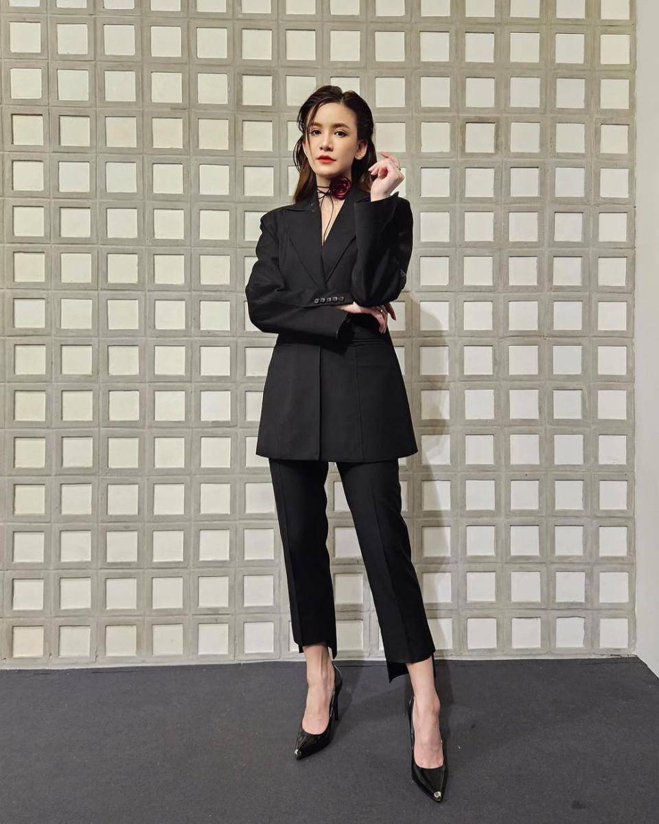 inspirasi OOTD kondangan ala Dao Nathapatsorn Simasthien (instagram.com/zzdaozz)