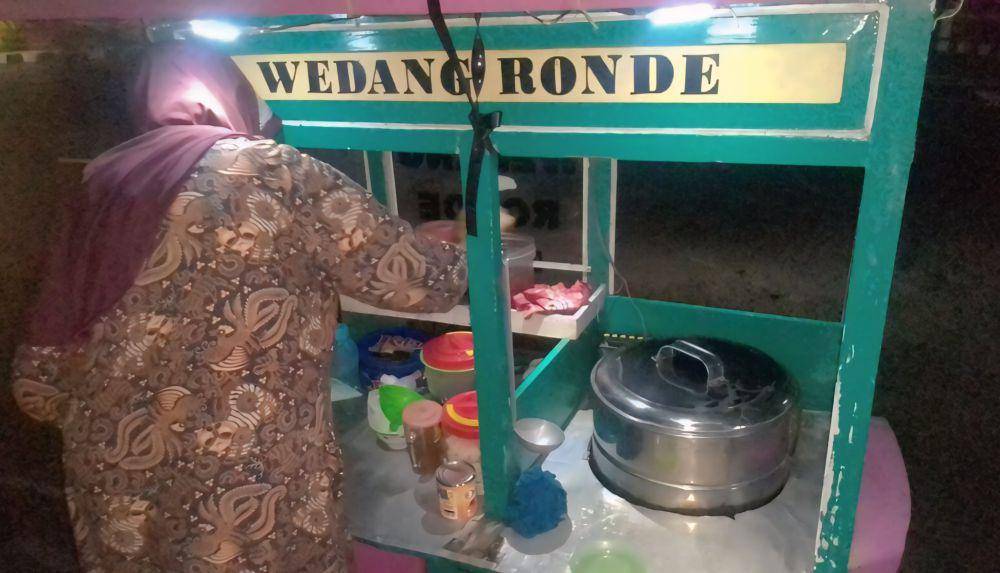 ilustrasi gerobak wedang ronde (commons.wikimedia.org/DARMAS BS)