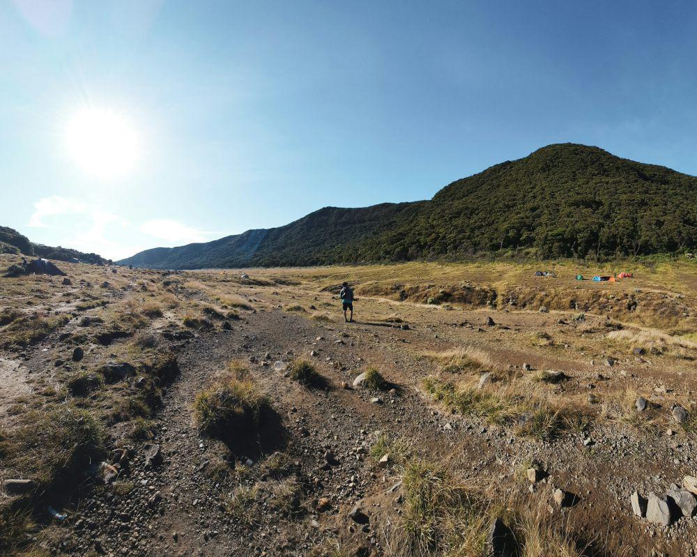 Melanggar Aturan di Gunung Gede Pangrango? Siap-siap Kena Blacklist
