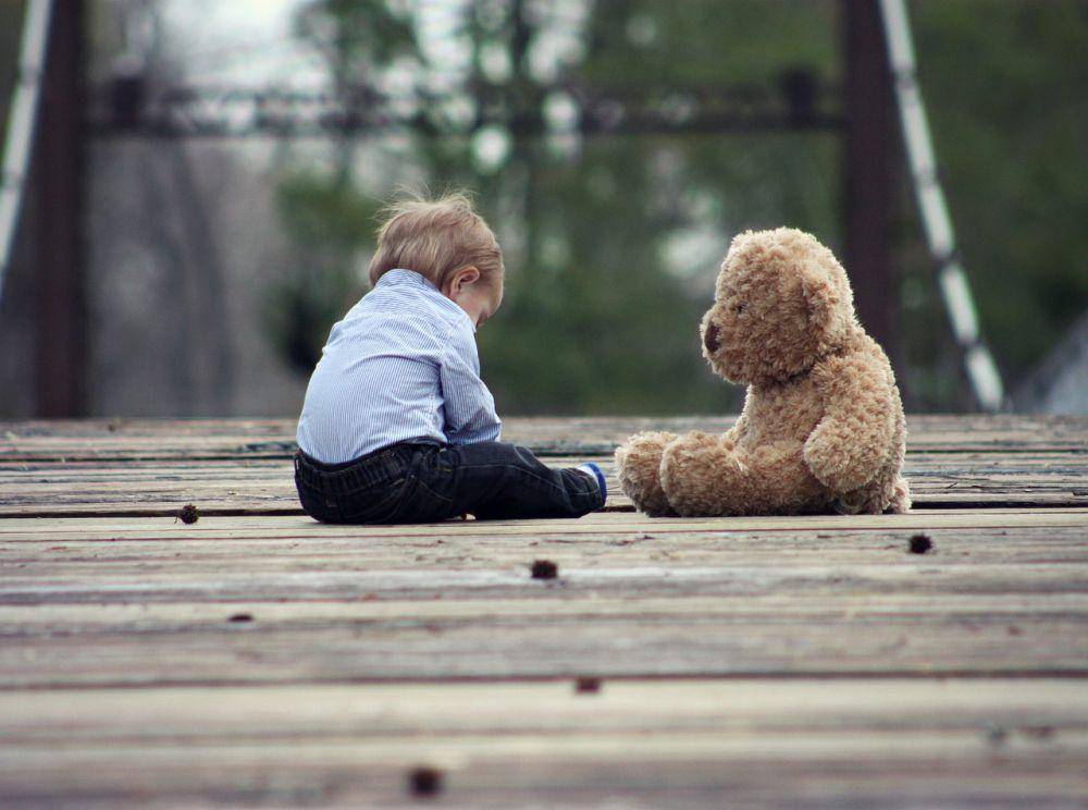 Ilustrasi anak kecil bermain-main (pixabay.com/cherylholt)