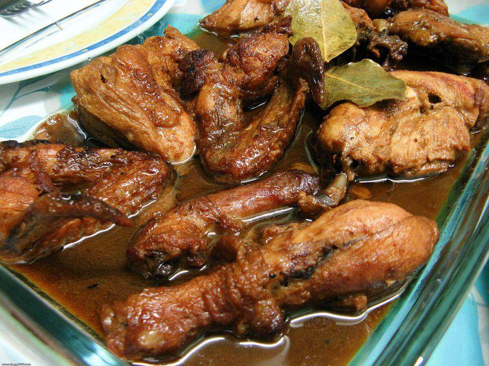 ilustrasi adobo (commons.wikimedia.org/dbgg1979 on flickr)