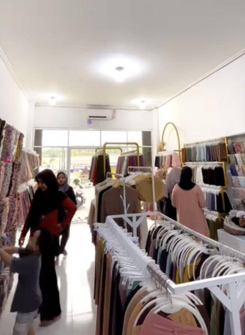 Store Hijab Xavera (instagram.com/@heeyy.bii)