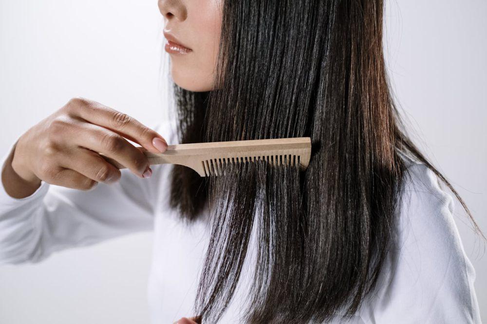 5 DIY Masker Alami untuk Rambut Bercabang, Bikin yuk!
