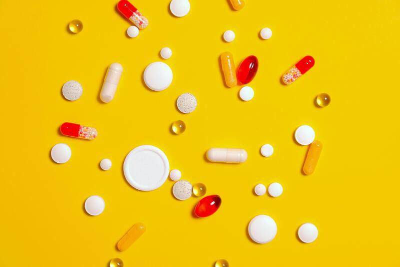 ilustrasi obat (pexels.com/Anna Shvets)