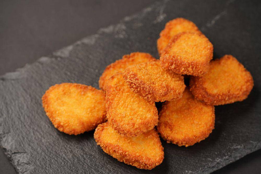 ilustrasi nugget ayam sehat (pexels.com/Vilnis Husko)