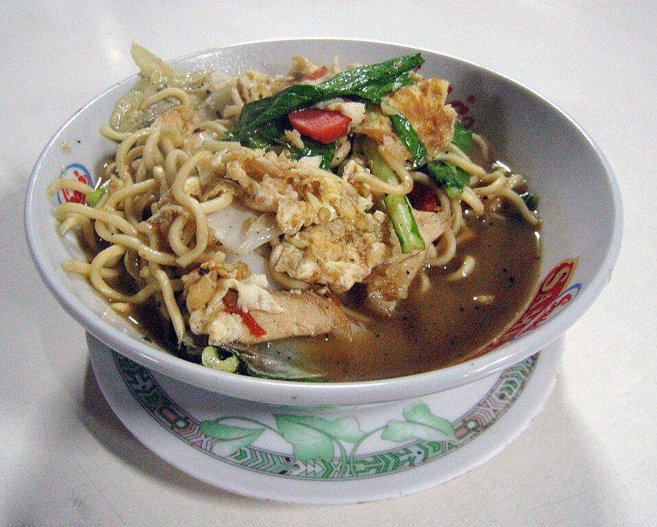 ilustrasi bakmi jawa rebus (commons.wikimedia.org/Gunawan Kartapranata)