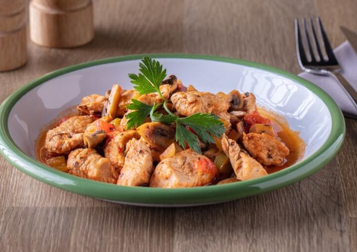 Resep Ayam Rica-Rica Kemangi Khas Manado, Auto Kepedesan!