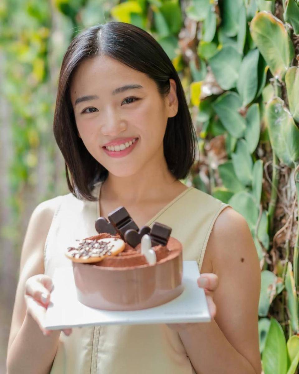Gaya makeup Haruka Nakagawa (instagram.com/haruuuu_chan)