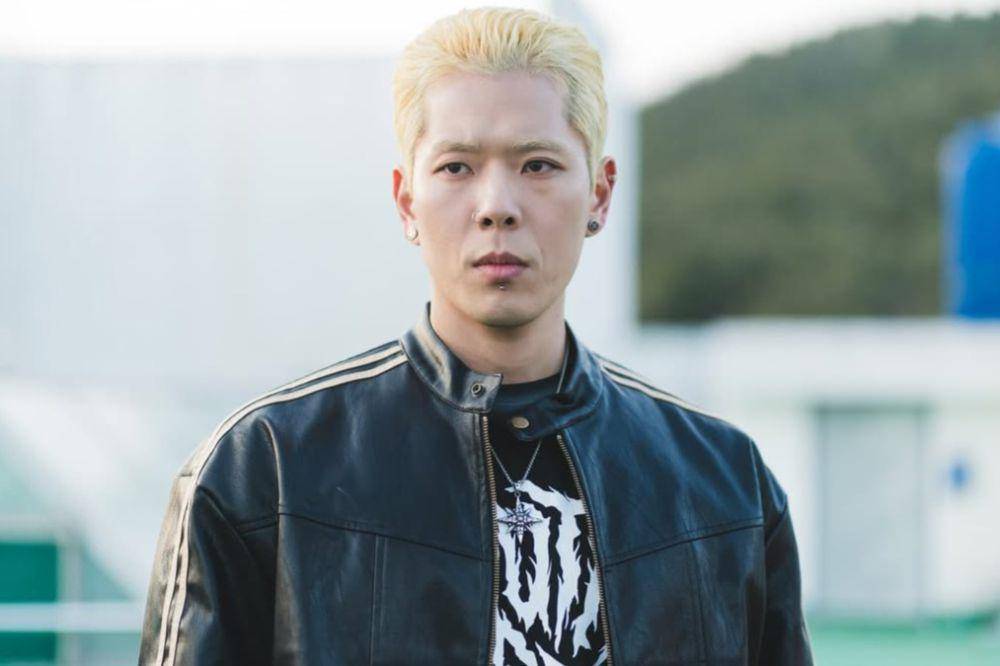 still cut Study Group (instagram.com/aliencompany_official)