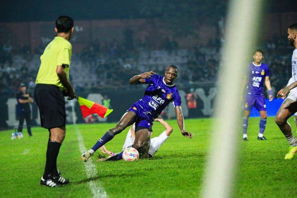 Pemain Persik Kediri saat melawan Persis Solo. IDN Times/ istimewa