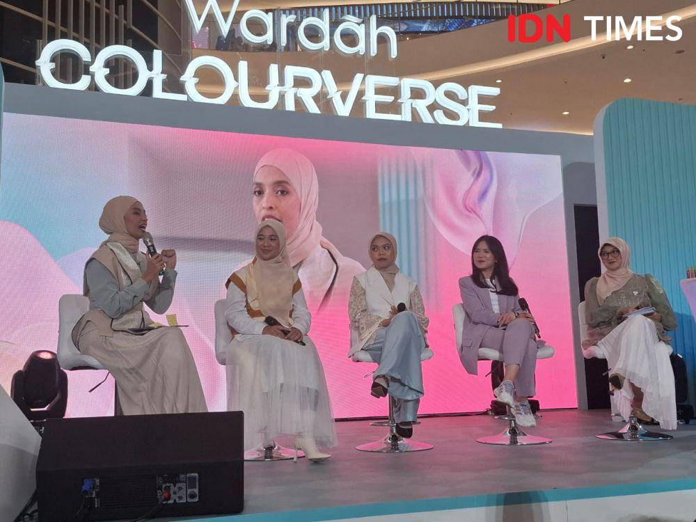 Talkshow di Wardah Colourverse yang berlangsung di Senayan City Mall, Jumat (14/2/2025). IDN Times/Adyaning Raras