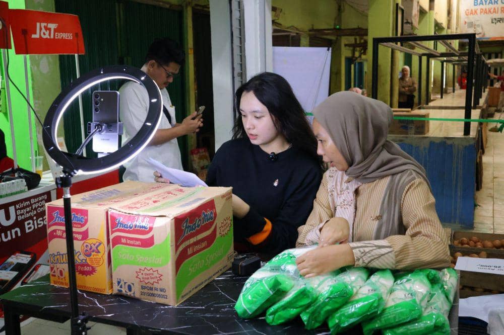 Pasar Digital Palembang, Beli Sembako Online dengan QRIS