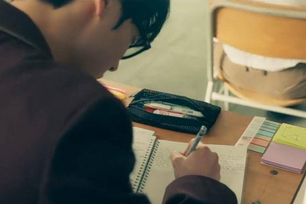 Yoon Ga Min (Hwang Min Hyun) di drama Study Group (dok. TVING/Study Group)