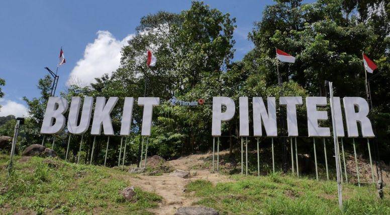 Bukit Pinteir, Bangka Tengah (bangkatengahkab.go.id)