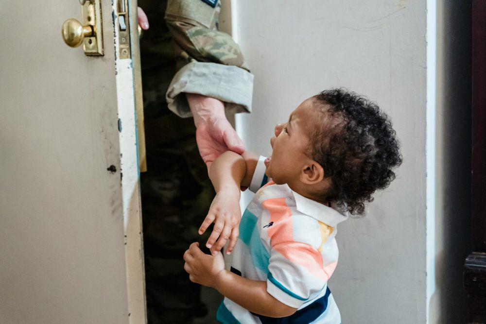 Setop Bilang Anak Laki-laki Tak Boleh Nangis, Ini 5 Akibatnya!