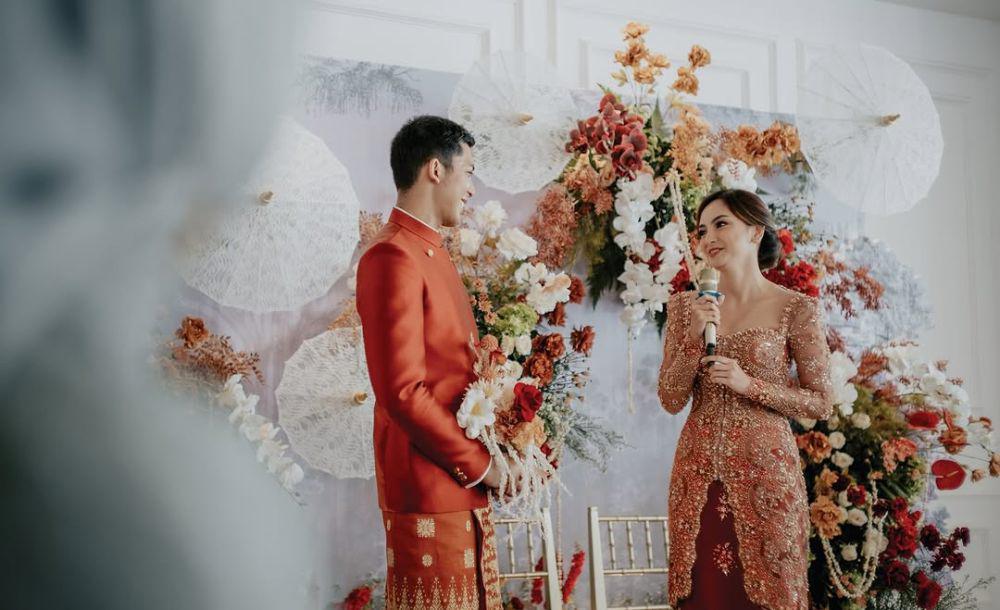 7 Dekorasi Lamaran Valerie Tifanka, Bernuansa Cerah!