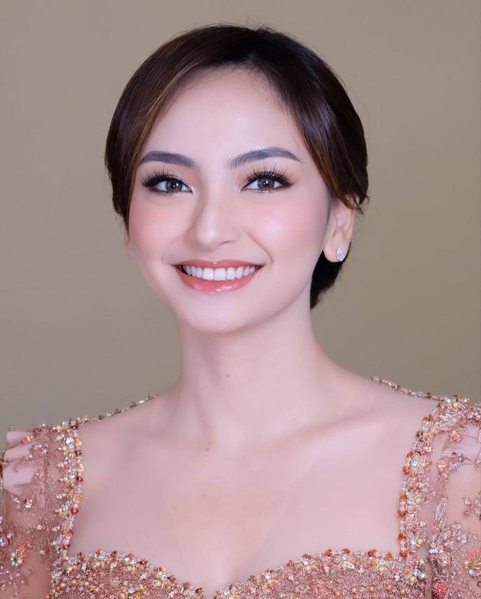 Lamaran Valerie Tifanka dan Andhika. (Instagram.com/byisabellefarradiva)