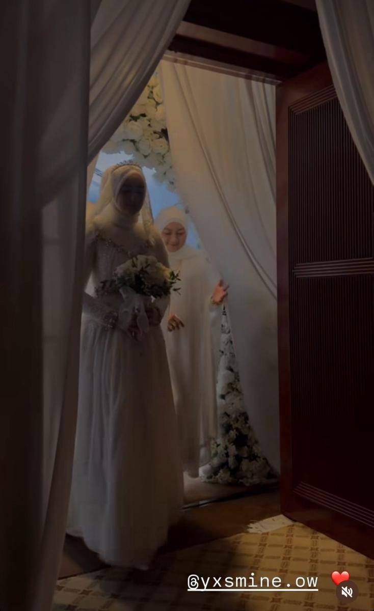 Dekorasi Akad Nikah Yasmine Ow (instagram.com/joannbiligansk)