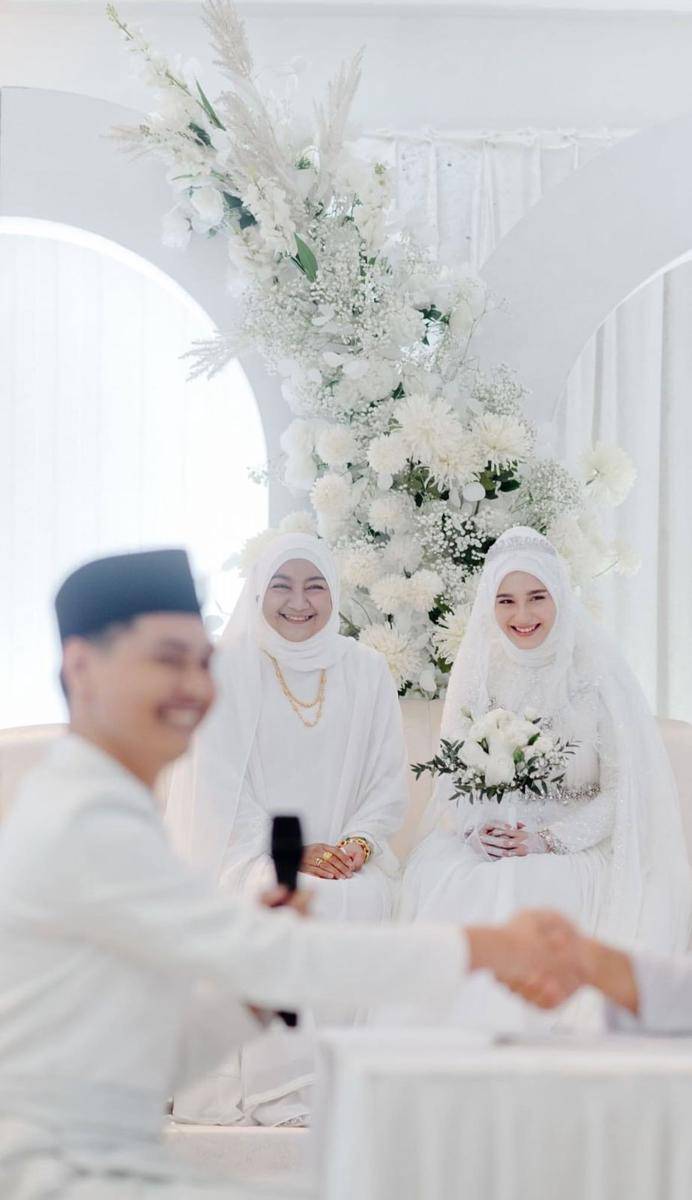Dekorasi Akad Nikah Yasmine Ow (instagram.com/yxsmine.ow)