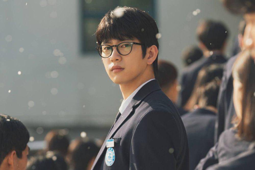 still cut drama The Witch (dok. Channel A/The Witch)