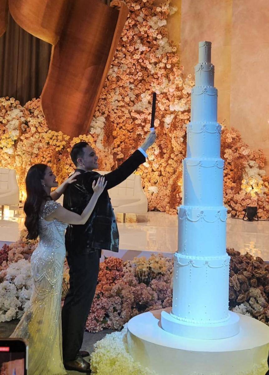 Resepsi pernikahan Elma Agustin dan Ihsan Fadhlur Rahman. (Instagram.com/bangmarlon)