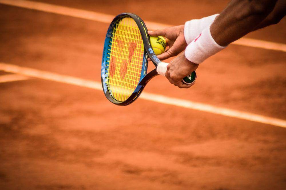 ilustrasi tenis (pexels.com/Gonzalo Facello)