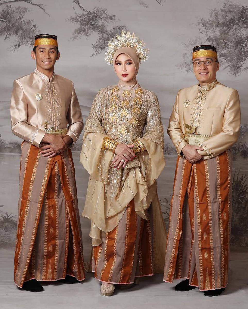 potret keluarga Marini Zumarnis (instagram.com/marinizumarnisreal)