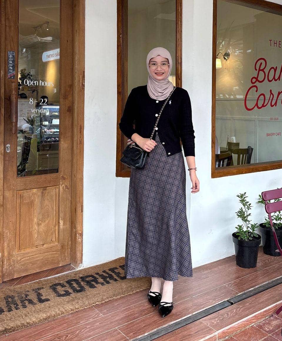 OOTD ala Lutvy Putri (instagram.com/lutvy_putri)