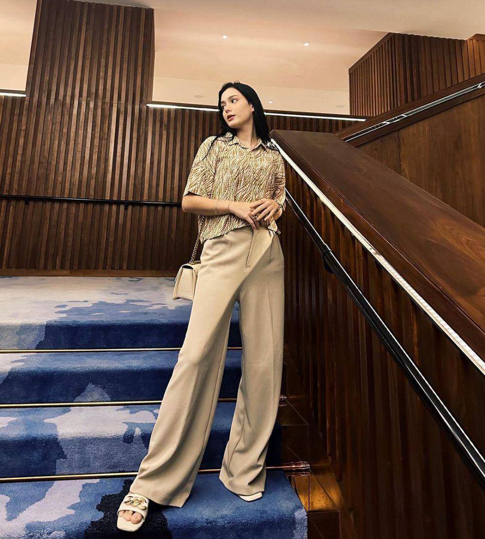 OOTD ala Yasmine OW (instagram.com/yasmine.ow)