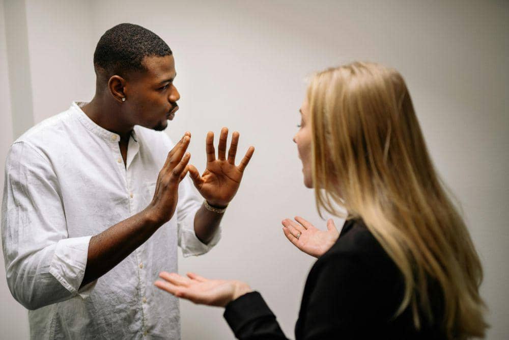 7 Kesalahan dalam Menghadapi Toxic People di Tempat Kerja, Hati-Hati!