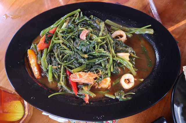 5 Rahasia Membuat Cah Kangkung yang Bumbunya Meresap Sempurna