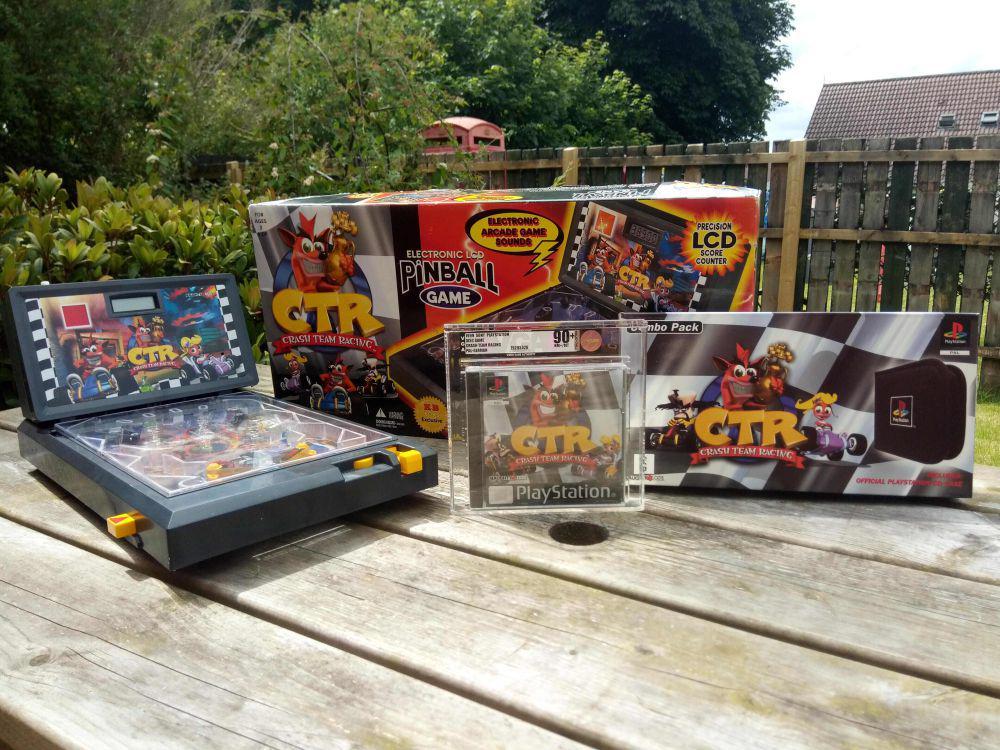 7 Koleksi Crash Team Racing, Ada Figur Karakter dan Mobil!