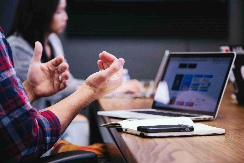 ilustrasi penentuan konsep bisnis yang tepat (unsplash.com/Headway)