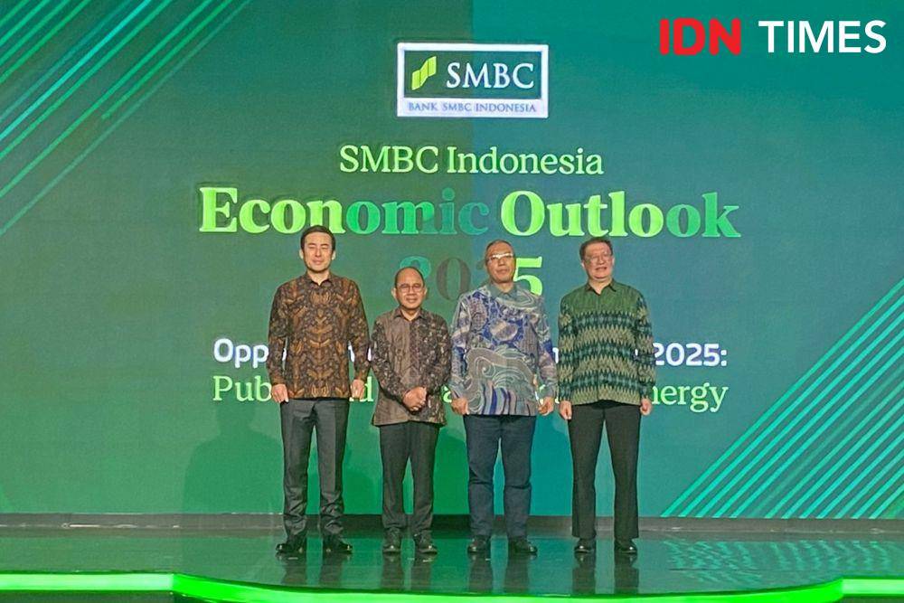 SMBC Indonesia Economic Outlook 2025 di Kempinski Grand Ballroom, Jakarta, Selasa (18/2/2025). (IDN Times/Vadhia Lidyana)