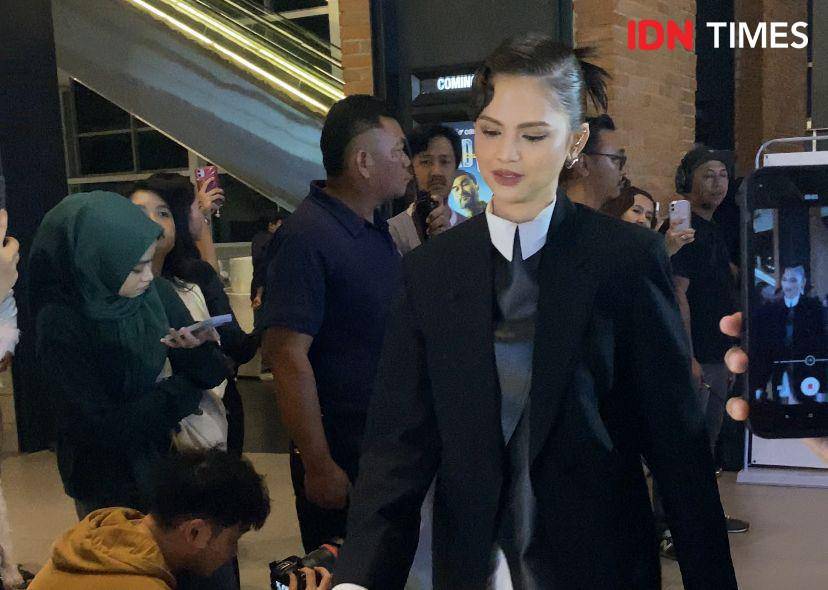 potret artis di blue carpet serial Bad Guys, Selasa (18/2/2025) di CGV Grand Indonesia, Jakarta (dok. IDN Times/Rani Asnurida)