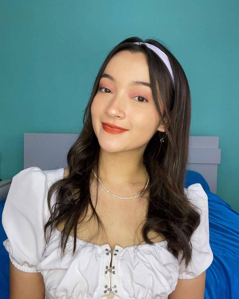 potret ide gaya rambut medium ala Megan Domani