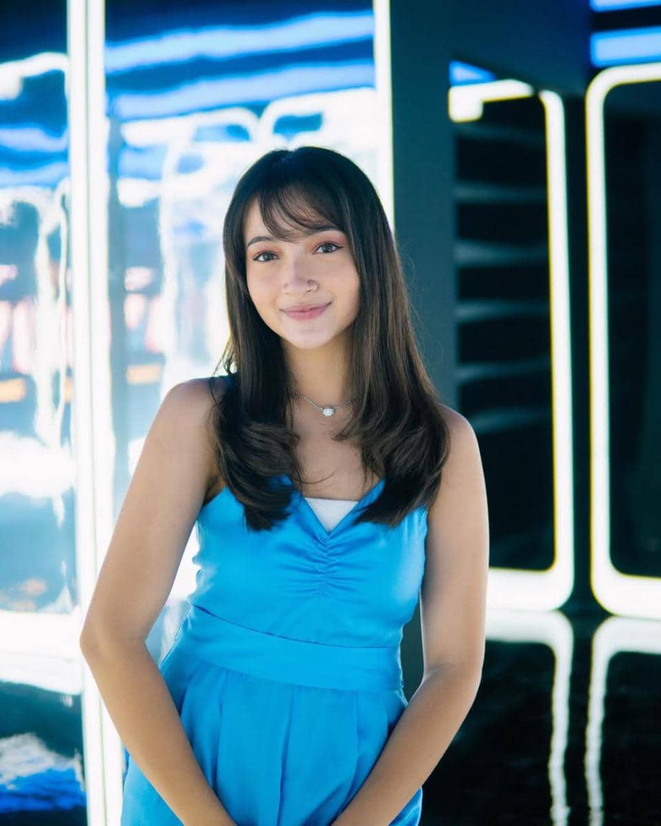 potret ide gaya rambut medium ala Megan Domani