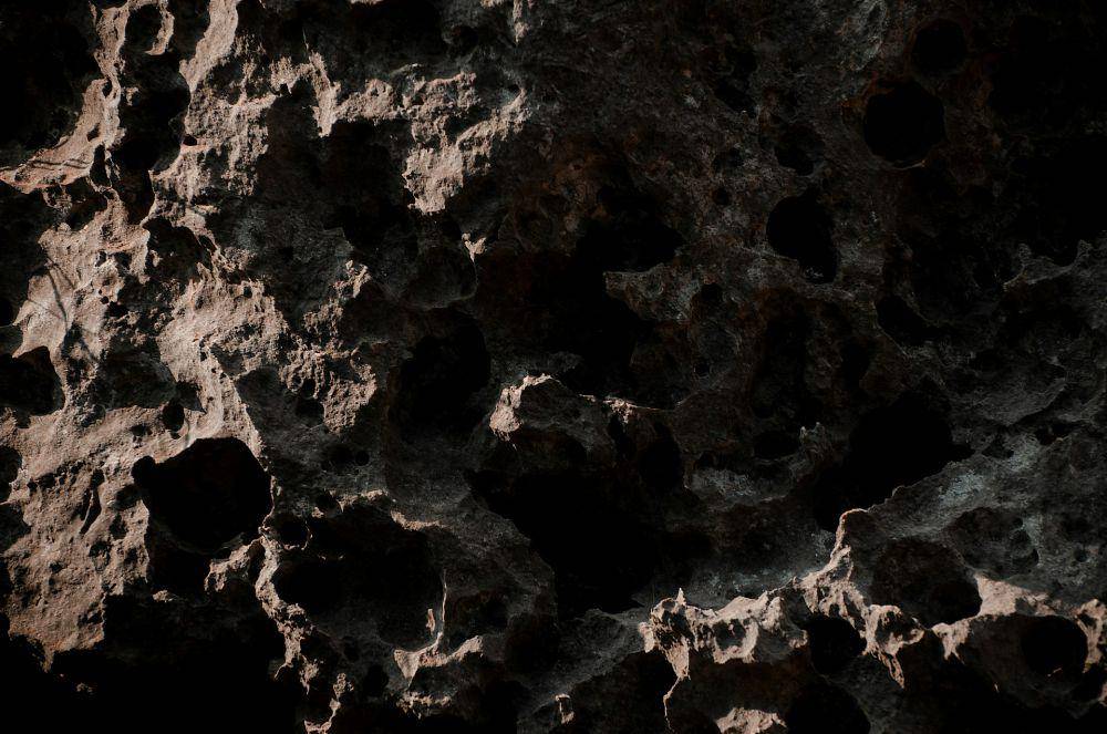 ilustrasi asteroid (unsplash.com/Viktor Talashuk)