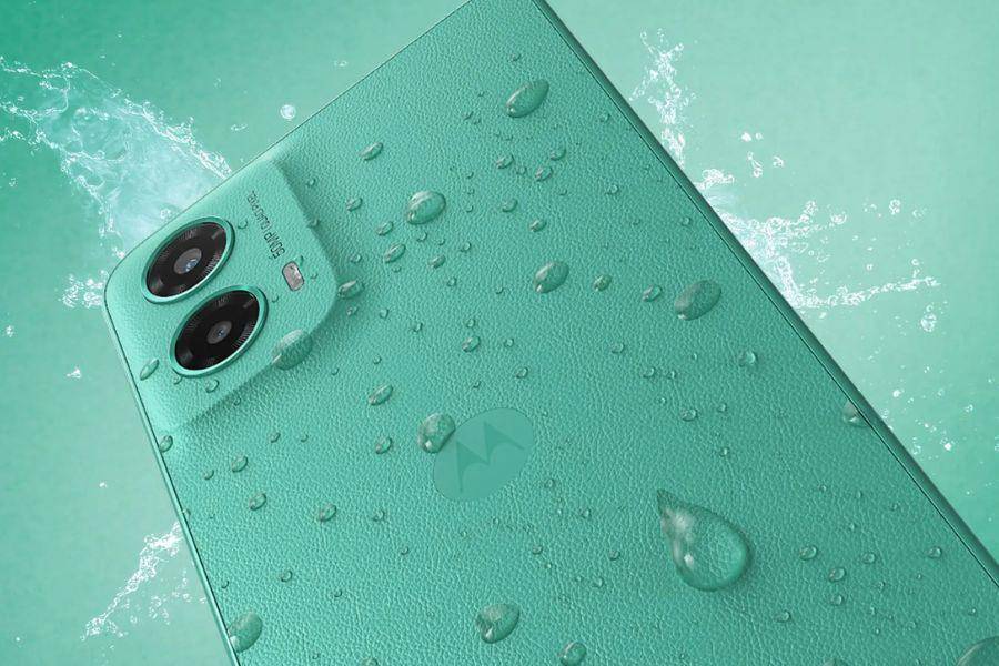 ilustrasi ketahanan Motorola Moto G45 5G (dok. Motorola)
