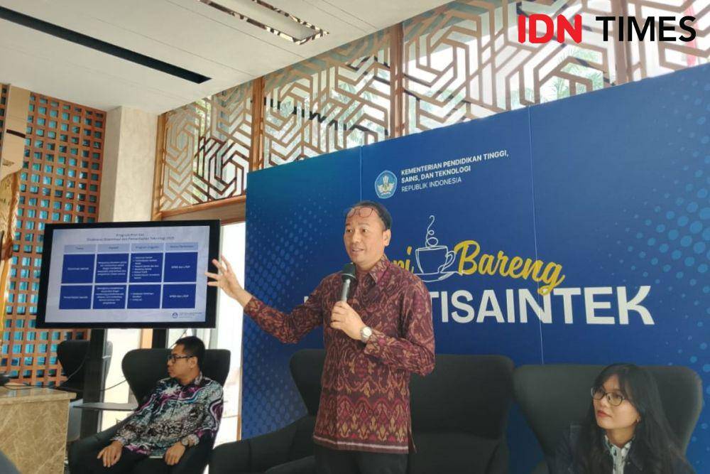 Direktur Diseminasi dan Pemanfaatan Sains dan Teknologi Direktorat Jenderal Sains dan Teknologi Kementerian Pendidikan Tinggi, Sains dan Teknologi (Kemendiktisaintek), Yudi Darma (IDN Times/Lia Hutasoit)