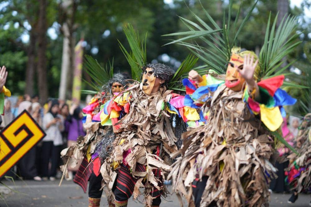 Karnaval Kebudayaan Lampung Meriahkan Dies Natalis FKIP Unila ke-57 (Dok/unila.ac.id)