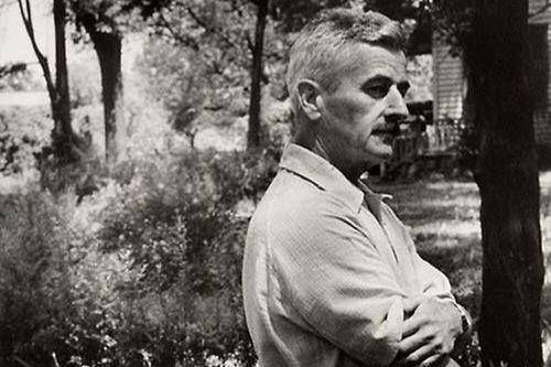 Foto William Faulkner, sastrawan peraih penghargaan nobel. (Pinterest/Asadollah Amraee)