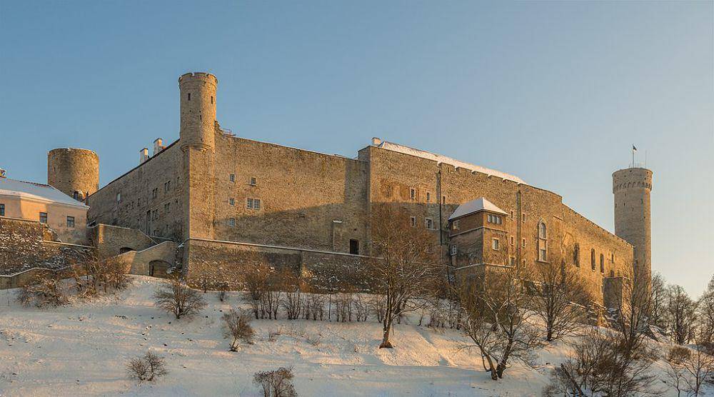 Toompea Castle (https://commons.wikimedia.org/Abrget47j)