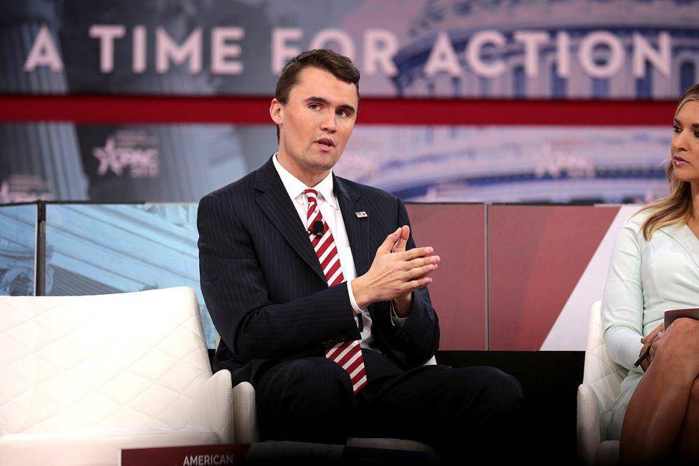 Charlie Kirk berbicara di Konferensi Aksi Politik Konservatif (CPAC) 2018 di National Harbor, Maryland. (Gage Skidmore from Peoria, AZ, United States of America, CC BY-SA 2.0, via Wikimedia Commons)