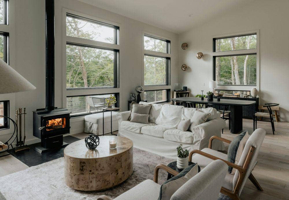 inspirasi penempatan tanaman di ruang tamu (unsplash.com/Clay Banks)